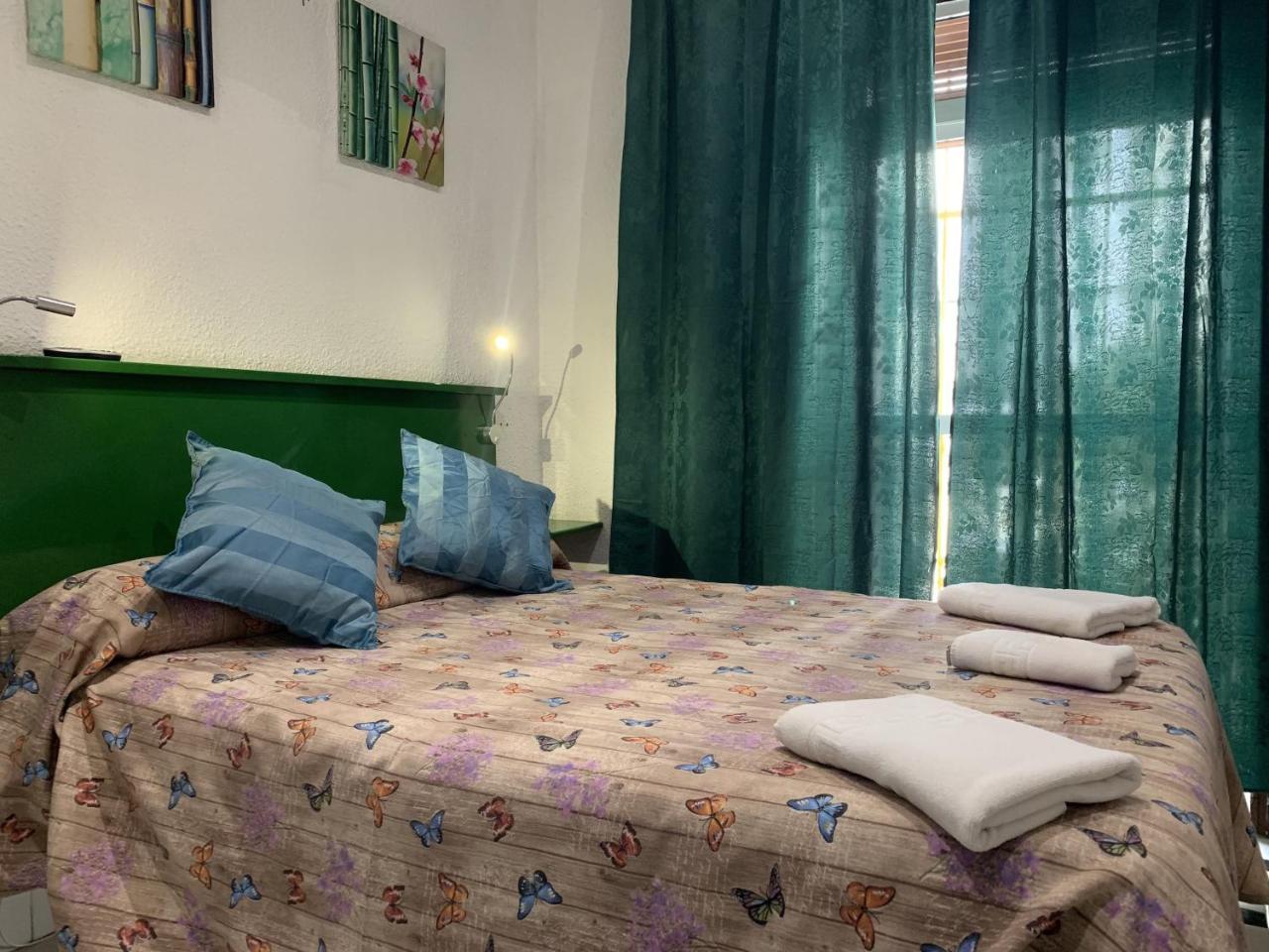 Giraldilla Hotel Севиля Екстериор снимка